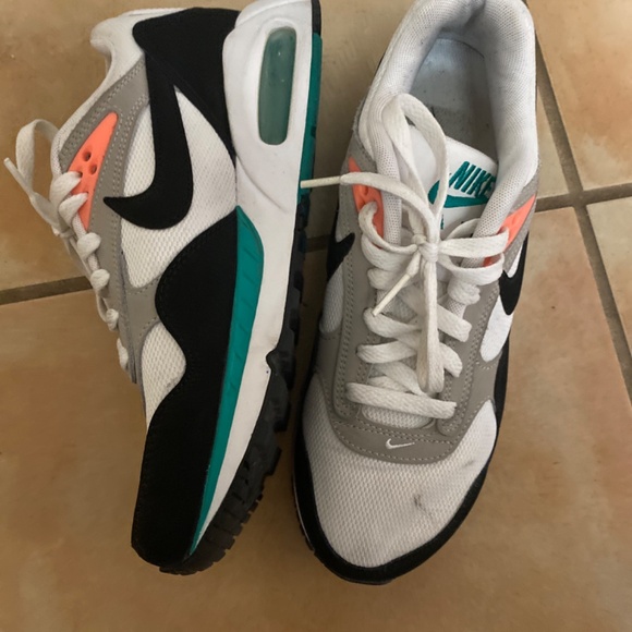 Nike Air Max - Picture 2 of 4